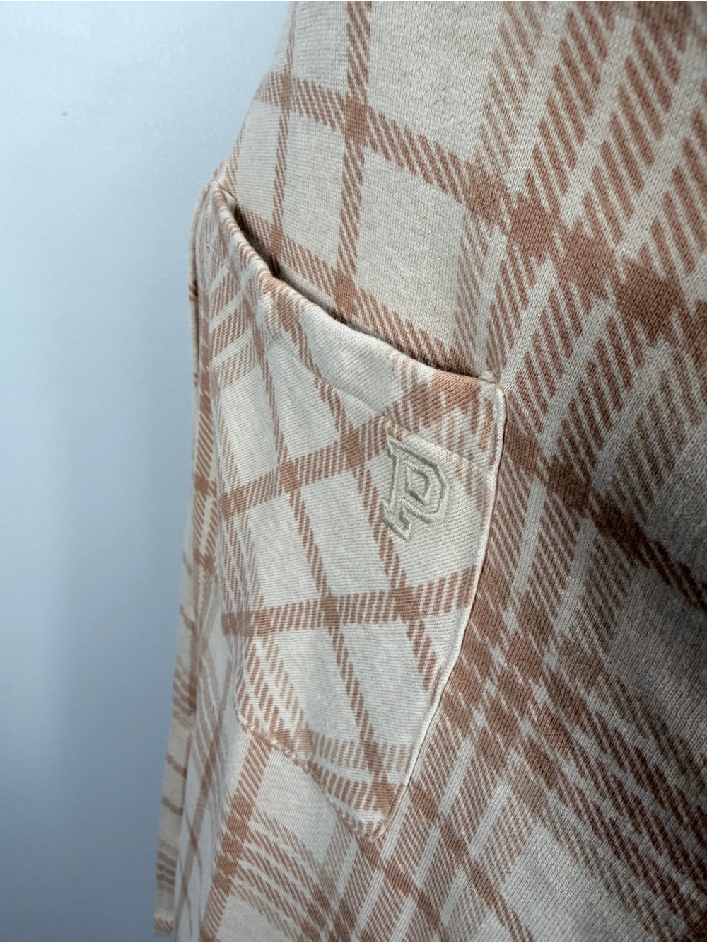 VS Pink beige plaid oversize soft button down shacket size large - Picture 7 of 12
